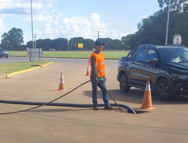 Limpeza de Caixa de Passagem